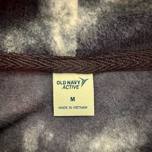 Old Navy Cropped Fleece Funnel Neck Top Medium | Go-Warm Active NWT - Picture 10 of 13